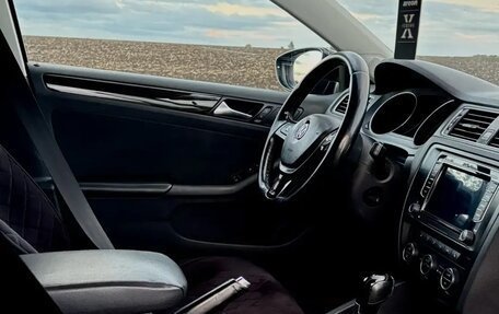 Volkswagen Jetta VI, 2014 год, 1 080 000 рублей, 6 фотография