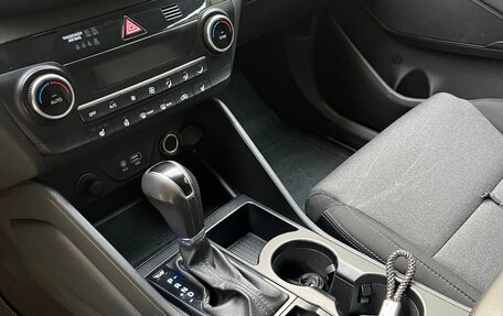 Hyundai Tucson III, 2018 год, 1 850 000 рублей, 21 фотография