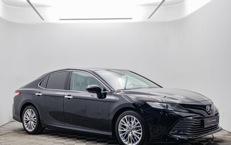Toyota Camry, 2018 год, 3 320 000 рублей, 3 фотография