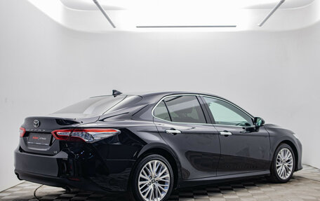 Toyota Camry, 2018 год, 3 320 000 рублей, 5 фотография