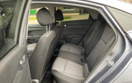 Hyundai Solaris II рестайлинг, 2017 год, 1 299 000 рублей, 18 фотография