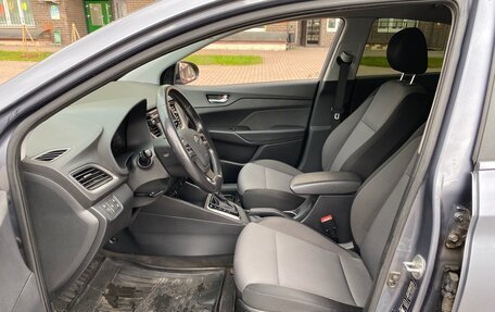 Hyundai Solaris II рестайлинг, 2017 год, 1 299 000 рублей, 17 фотография
