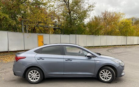 Hyundai Solaris II рестайлинг, 2017 год, 1 299 000 рублей, 28 фотография