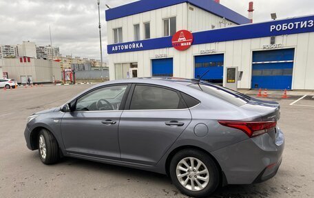 Hyundai Solaris II рестайлинг, 2017 год, 1 299 000 рублей, 33 фотография