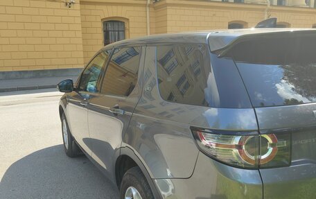 Land Rover Discovery Sport I рестайлинг, 2018 год, 2 300 000 рублей, 6 фотография