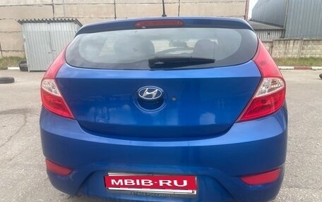 Hyundai Solaris II рестайлинг, 2012 год, 295 000 рублей, 5 фотография