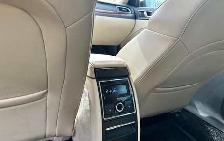 Skoda Superb III рестайлинг, 2012 год, 870 000 рублей, 15 фотография