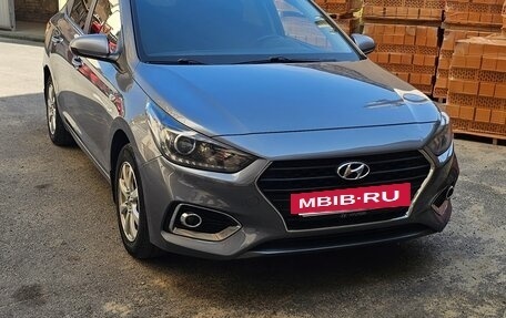 Hyundai Solaris II рестайлинг, 2017 год, 1 100 000 рублей, 11 фотография