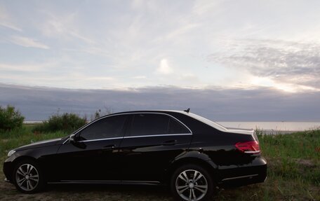 Mercedes-Benz E-Класс, 2014 год, 1 900 000 рублей, 2 фотография