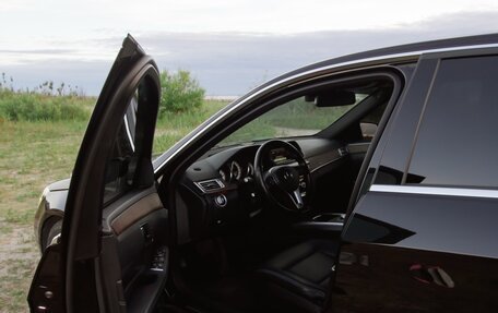Mercedes-Benz E-Класс, 2014 год, 1 900 000 рублей, 5 фотография