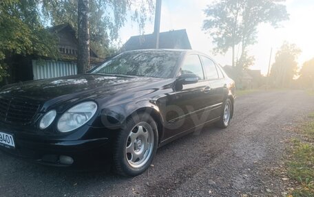 Mercedes-Benz E-Класс, 2003 год, 600 000 рублей, 2 фотография