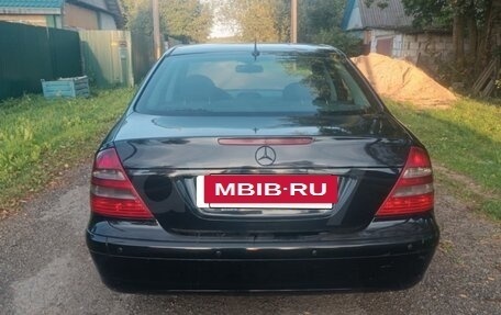 Mercedes-Benz E-Класс, 2003 год, 600 000 рублей, 8 фотография