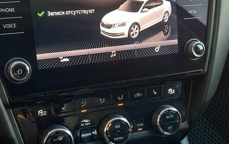 Skoda Octavia, 2018 год, 1 790 000 рублей, 12 фотография
