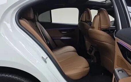 Mercedes-Benz E-Класс, 2024 год, 6 750 000 рублей, 4 фотография