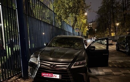 Lexus LX III, 2016 год, 7 780 000 рублей, 2 фотография