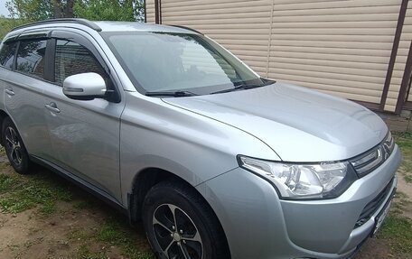 Mitsubishi Outlander III рестайлинг 3, 2012 год, 1 350 000 рублей, 9 фотография