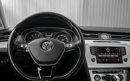 Volkswagen Passat B8 рестайлинг, 2015 год, 1 710 000 рублей, 12 фотография