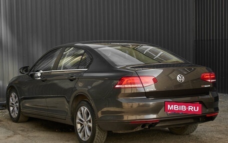 Volkswagen Passat B8 рестайлинг, 2015 год, 1 710 000 рублей, 6 фотография