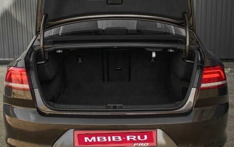 Volkswagen Passat B8 рестайлинг, 2015 год, 1 710 000 рублей, 8 фотография