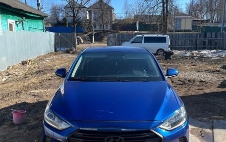 Hyundai Elantra VI рестайлинг, 2016 год, 950 000 рублей, 1 фотография