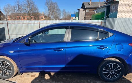Hyundai Elantra VI рестайлинг, 2016 год, 950 000 рублей, 8 фотография