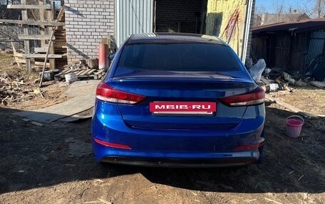 Hyundai Elantra VI рестайлинг, 2016 год, 950 000 рублей, 4 фотография