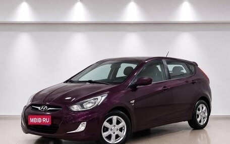 Hyundai Solaris II рестайлинг, 2011 год, 599 000 рублей, 3 фотография