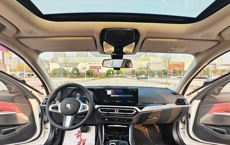 BMW 3 серия, 2024 год, 2 749 000 рублей, 10 фотография