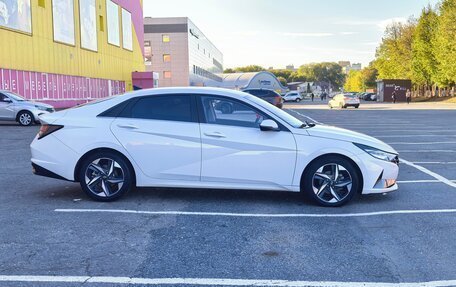 Hyundai Elantra, 2021 год, 1 890 000 рублей, 4 фотография