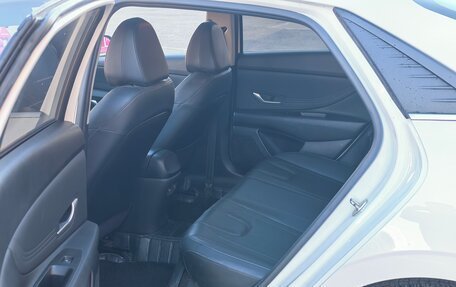 Hyundai Elantra, 2021 год, 1 890 000 рублей, 8 фотография