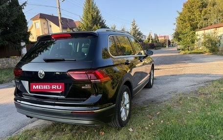 Volkswagen Tiguan II, 2017 год, 1 980 000 рублей, 4 фотография