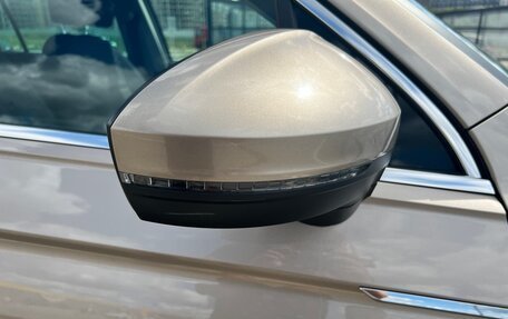 Volkswagen Tiguan II, 2018 год, 2 700 000 рублей, 15 фотография
