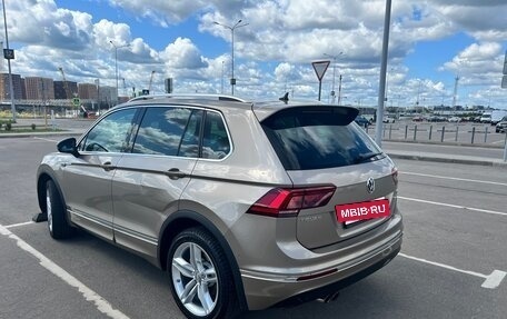 Volkswagen Tiguan II, 2018 год, 2 700 000 рублей, 4 фотография