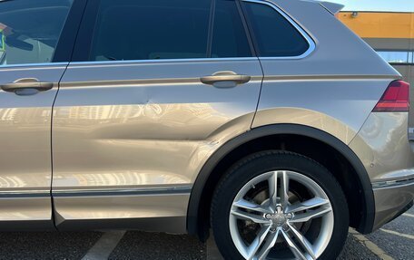 Volkswagen Tiguan II, 2018 год, 2 700 000 рублей, 25 фотография