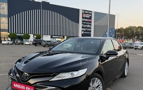 Toyota Camry, 2018 год, 2 900 000 рублей, 1 фотография