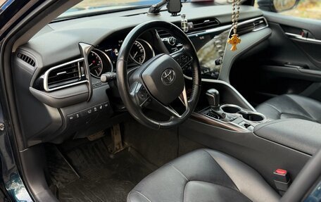 Toyota Camry, 2020 год, 2 650 000 рублей, 10 фотография