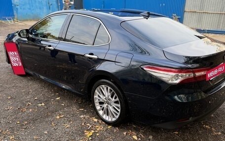 Toyota Camry, 2020 год, 2 650 000 рублей, 7 фотография