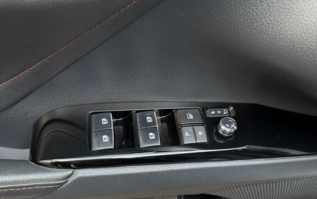 Toyota Camry, 2020 год, 2 650 000 рублей, 11 фотография