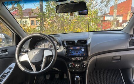 Hyundai Solaris II рестайлинг, 2014 год, 800 000 рублей, 10 фотография