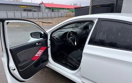 Hyundai Solaris II рестайлинг, 2014 год, 800 000 рублей, 8 фотография