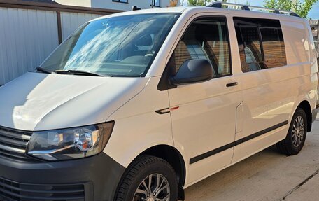Volkswagen Transporter T6 рестайлинг, 2018 год, 2 900 000 рублей, 1 фотография