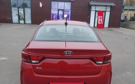 KIA Rio IV, 2021 год, 1 980 000 рублей, 2 фотография