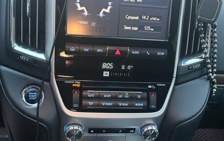 Toyota Land Cruiser 200, 2016 год, 4 100 000 рублей, 8 фотография