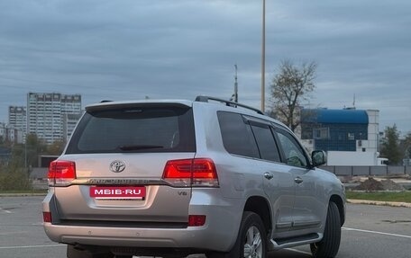 Toyota Land Cruiser 200, 2016 год, 4 100 000 рублей, 5 фотография