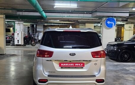 KIA Carnival III, 2019 год, 2 850 000 рублей, 14 фотография