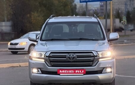 Toyota Land Cruiser 200, 2016 год, 4 100 000 рублей, 15 фотография