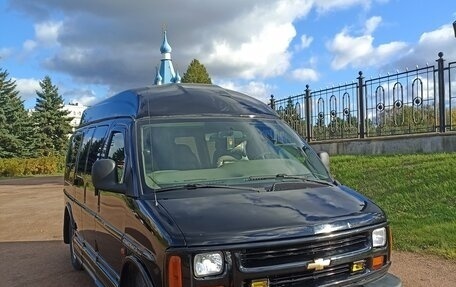Chevrolet Express II, 2000 год, 1 280 000 рублей, 5 фотография