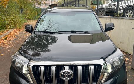 Toyota Land Cruiser Prado 150 рестайлинг 2, 2016 год, 3 800 000 рублей, 2 фотография