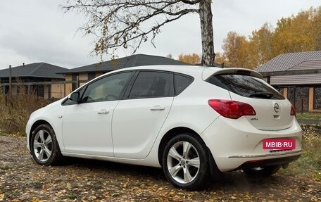 Opel Astra J, 2012 год, 590 000 рублей, 4 фотография