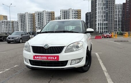 Skoda Fabia II, 2013 год, 490 000 рублей, 2 фотография